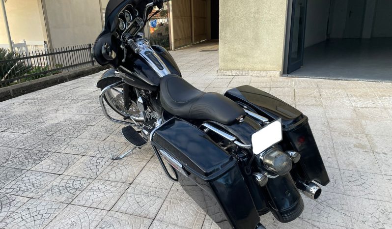 Harley Davidson Street Glide completo