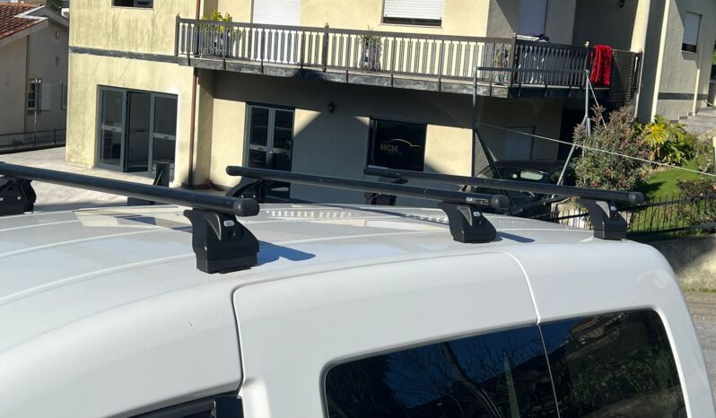 VW Caddy completo