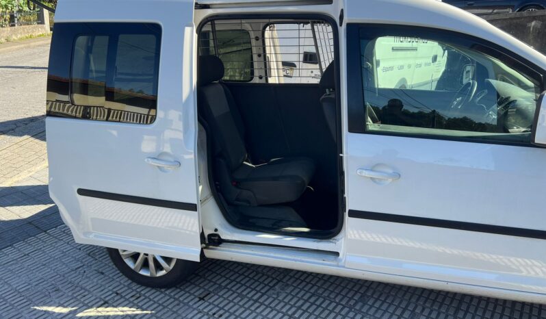 VW Caddy completo