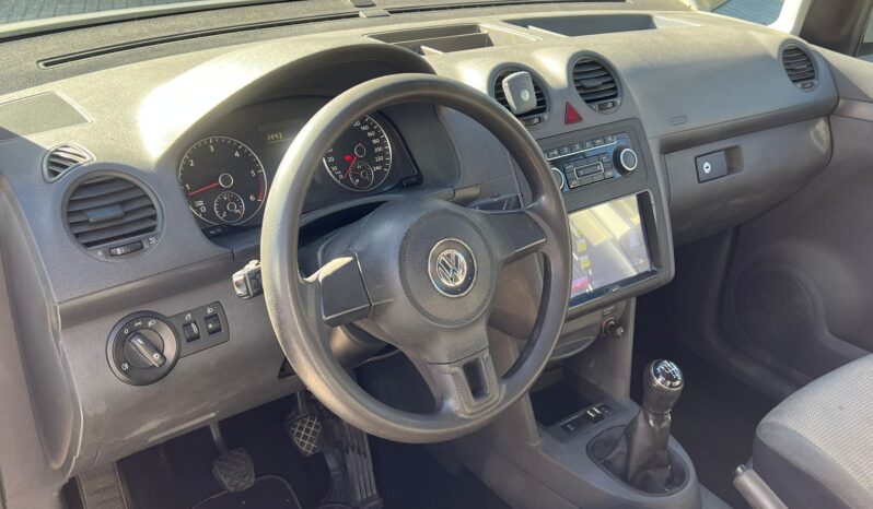 VW Caddy completo