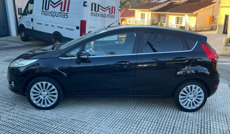 Ford Fiesta 1.4Tdci Titanium completo