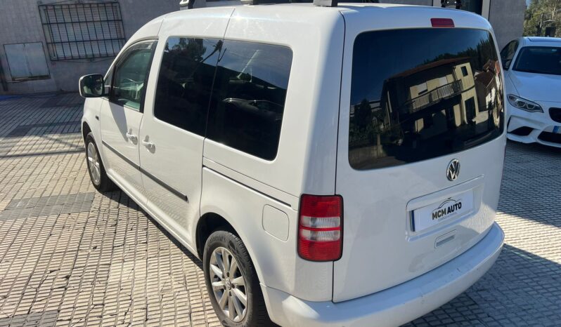 VW Caddy completo