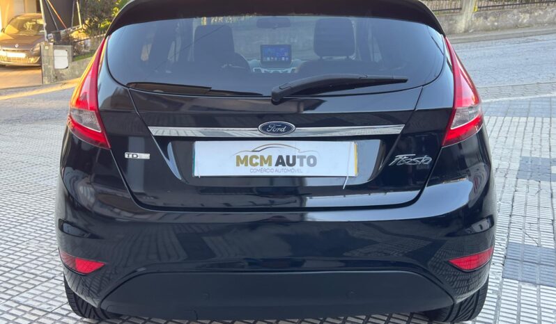 Ford Fiesta 1.4Tdci Titanium completo