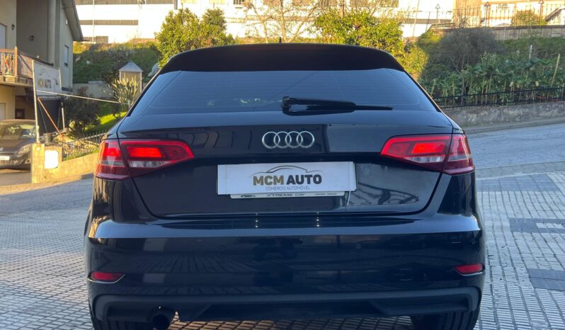 Audi A3 Sportback completo